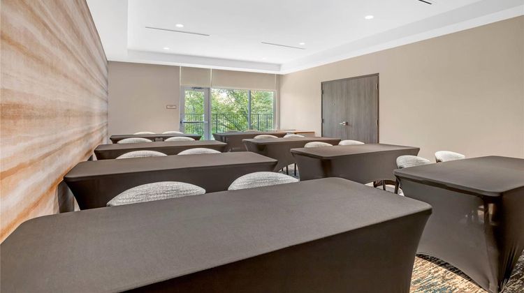 Cambria Fort Worth Medical Center Meeting