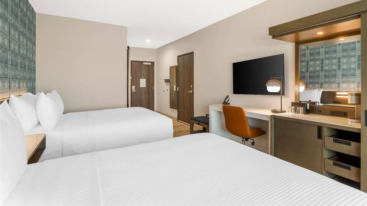 Cambria Fort Worth Medical Center Room