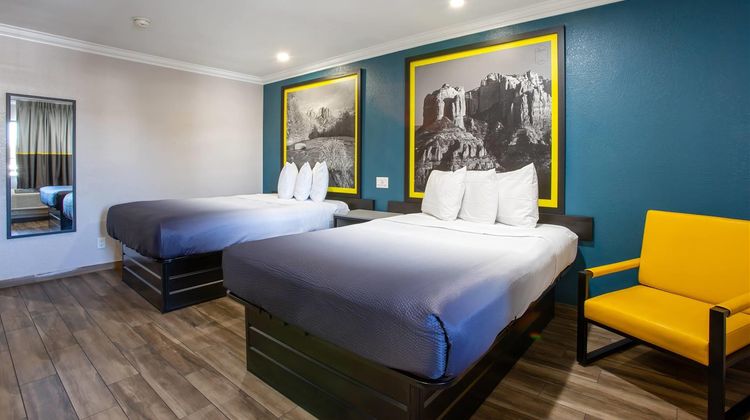 Super 8 Mesa Downtown Near Conv Ctr Room
