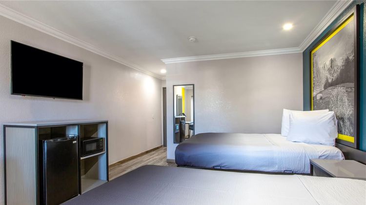 Super 8 Mesa Downtown Near Conv Ctr Room