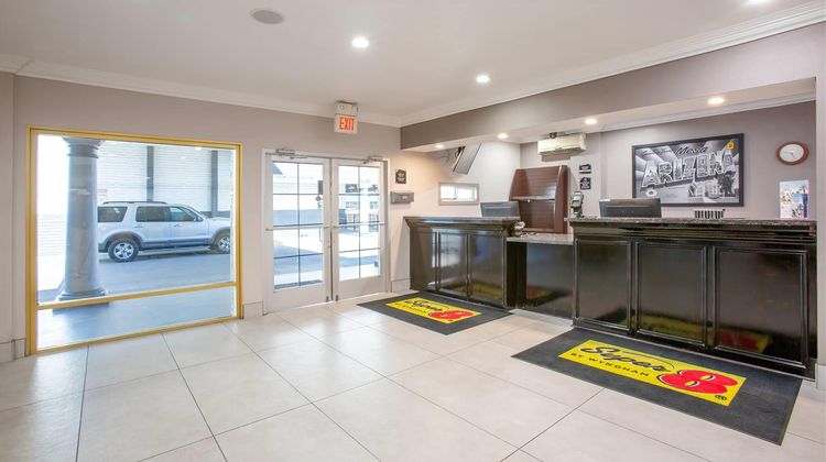Super 8 Mesa Downtown Near Conv Ctr Lobby