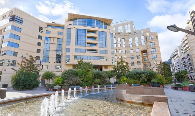 Evergreen Laurel Hotel Paris Exterior