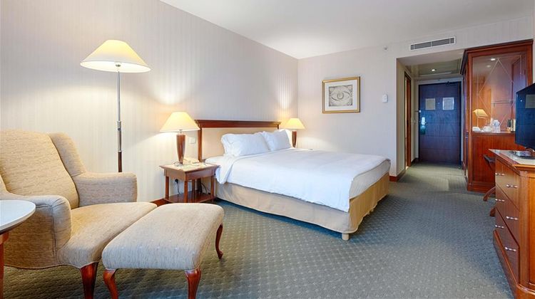Occidental Paris Levallois Room