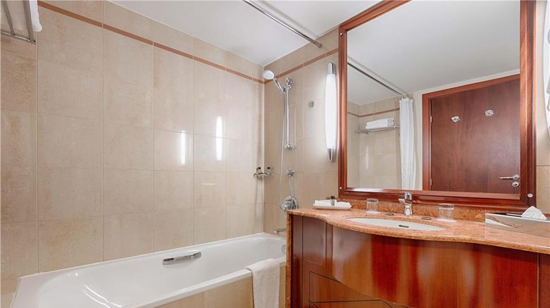 <b>Evergreen Laurel Hotel Paris Room</b>. Images powered by <a href="https://iceportal.shijigroup.com/" title="IcePortal" target="_blank">IcePortal</a>.