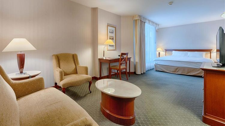 Occidental Paris Levallois Suite