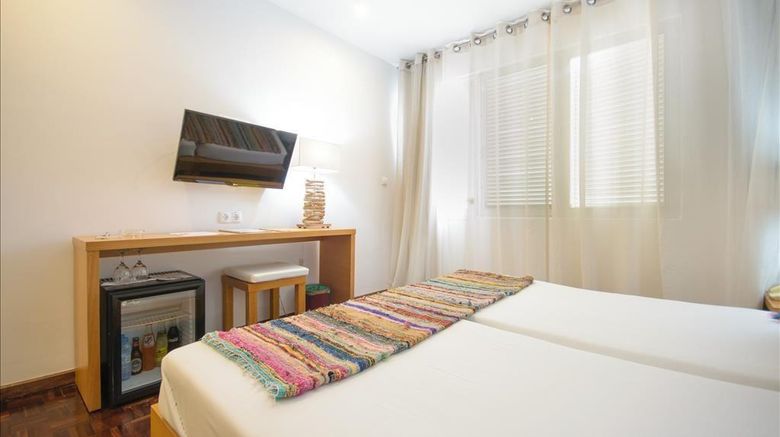 <b>Oasis Porto Grande Hotel Room</b>. Images powered by <a href="https://iceportal.shijigroup.com/" title="IcePortal" target="_blank">IcePortal</a>.