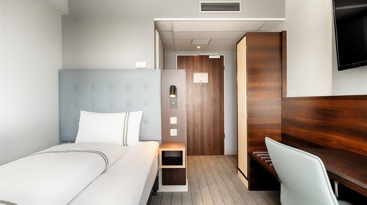 Premier Inn Berlin City South Room