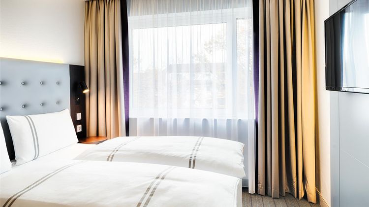 Premier Inn Berlin City South Room