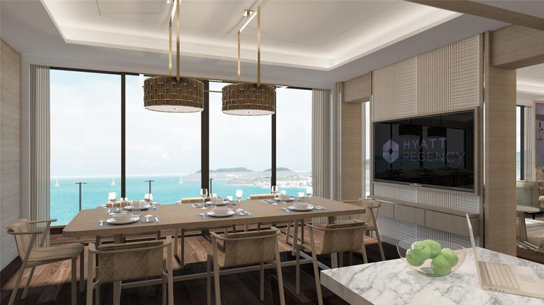 <b>Hyatt Regency Nha Trang Suite</b>. Images powered by <a href="https://iceportal.shijigroup.com/" title="IcePortal" target="_blank">IcePortal</a>.