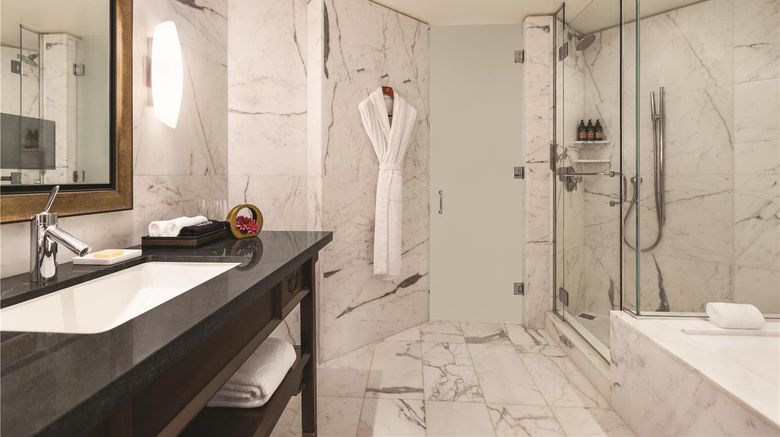 <b>Hyatt Vancouver Downtown Alberni Suite</b>. Images powered by <a href="https://iceportal.shijigroup.com/" title="IcePortal" target="_blank">IcePortal</a>.