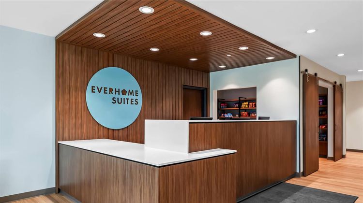 Everhome Suites, San Antonio Lobby