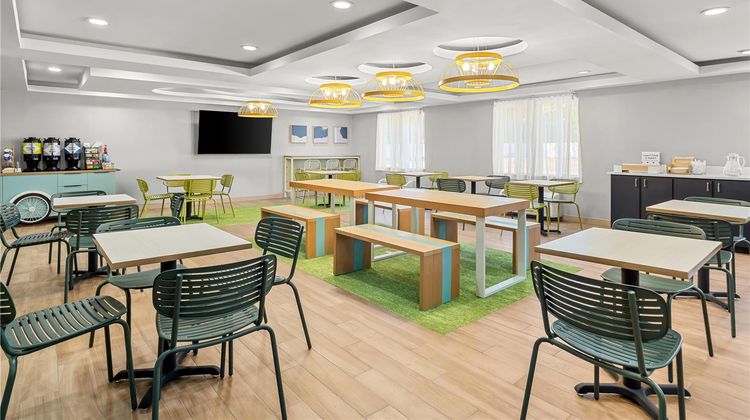 Spark by Hilton Milford Boston Restaurant