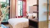 Eriks Hotel Room