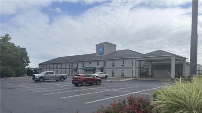 SureStay by Best Western Obetz Rickenbac
