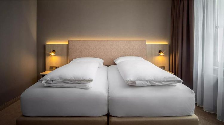 AWA Hotel Munich Room