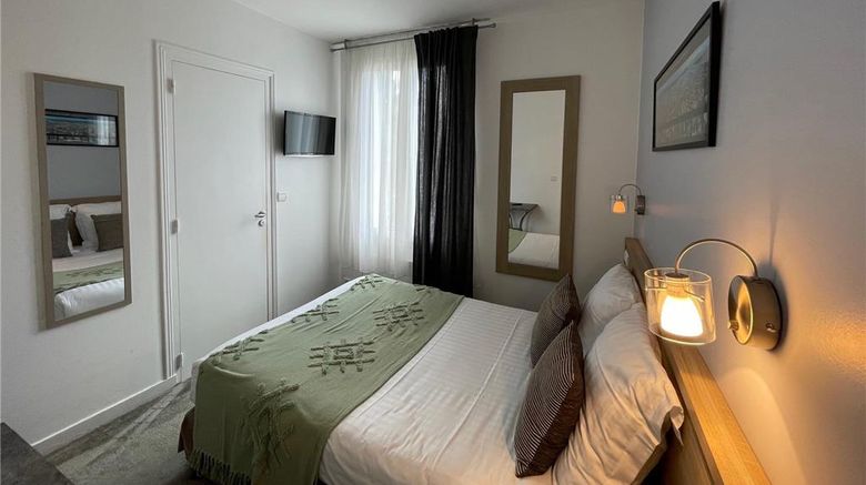 <b>Hotel la Mascotte Room</b>. Images powered by <a href="https://iceportal.shijigroup.com/" title="IcePortal" target="_blank">IcePortal</a>.