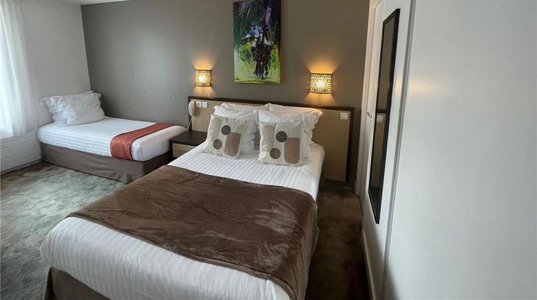 <b>Hotel la Mascotte Room</b>. Images powered by <a href="https://iceportal.shijigroup.com/" title="IcePortal" target="_blank">IcePortal</a>.