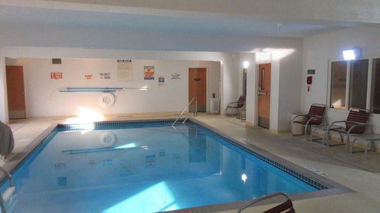 Comfort Inn & Suites Rochester Pool