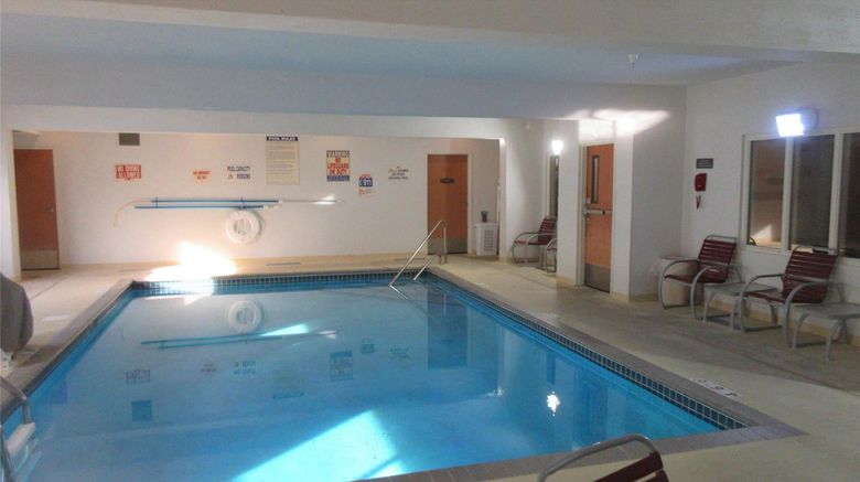 <b>Comfort Inn & Suites Rochester Pool</b>. Images powered by <a href="https://iceportal.shijigroup.com/" title="IcePortal" target="_blank">IcePortal</a>.