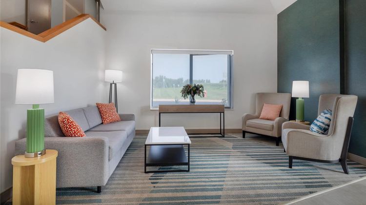 Comfort Inn & Suites Rochester Lobby