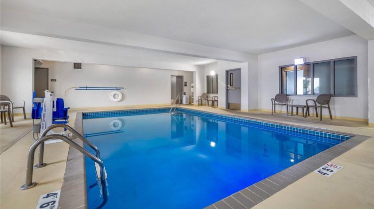 Comfort Inn & Suites Rochester Pool