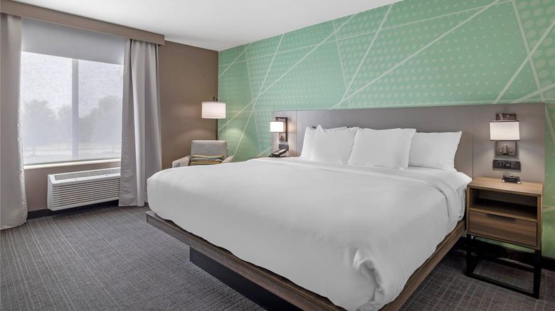 <b>Comfort Inn & Suites Rochester Room</b>. Images powered by <a href="https://iceportal.shijigroup.com/" title="IcePortal" target="_blank">IcePortal</a>.
