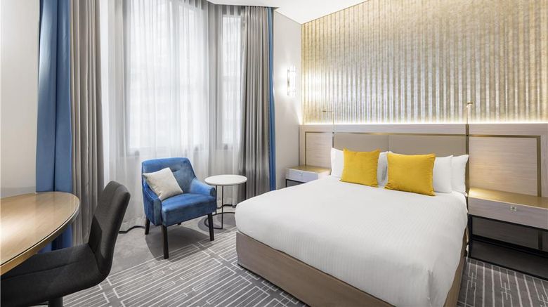 <b>Paradox Sydney Room</b>. Images powered by <a href="https://iceportal.shijigroup.com/" title="IcePortal" target="_blank">IcePortal</a>.