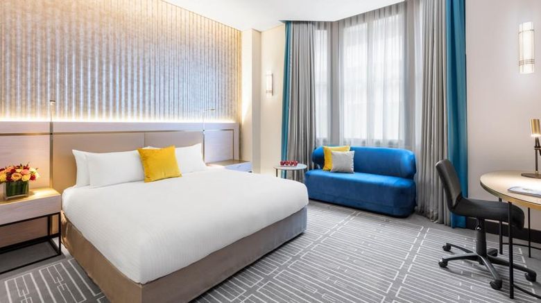 <b>Paradox Sydney Room</b>. Images powered by <a href="https://iceportal.shijigroup.com/" title="IcePortal" target="_blank">IcePortal</a>.