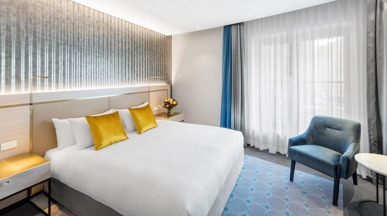 <b>Paradox Sydney Suite</b>. Images powered by <a href="https://iceportal.shijigroup.com/" title="IcePortal" target="_blank">IcePortal</a>.