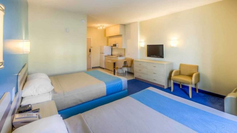 <b>Super 8 by Wyndham Estevan Room</b>. Images powered by <a href="https://iceportal.shijigroup.com/" title="IcePortal" target="_blank">IcePortal</a>.