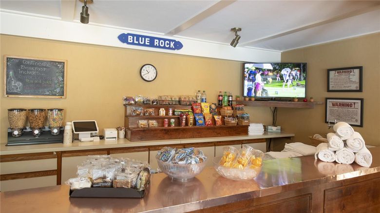 <b>Blue Rock Resort Restaurant</b>. Images powered by <a href="https://iceportal.shijigroup.com/" title="IcePortal" target="_blank">IcePortal</a>.