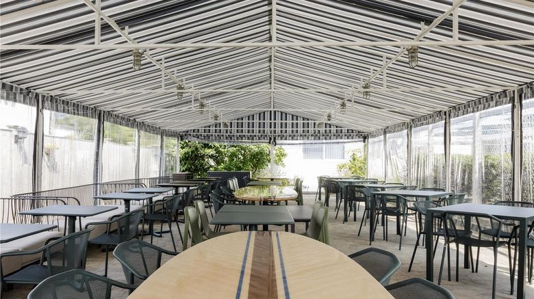 <b>Blue Water Resort Restaurant</b>. Images powered by <a href="https://iceportal.shijigroup.com/" title="IcePortal" target="_blank">IcePortal</a>.