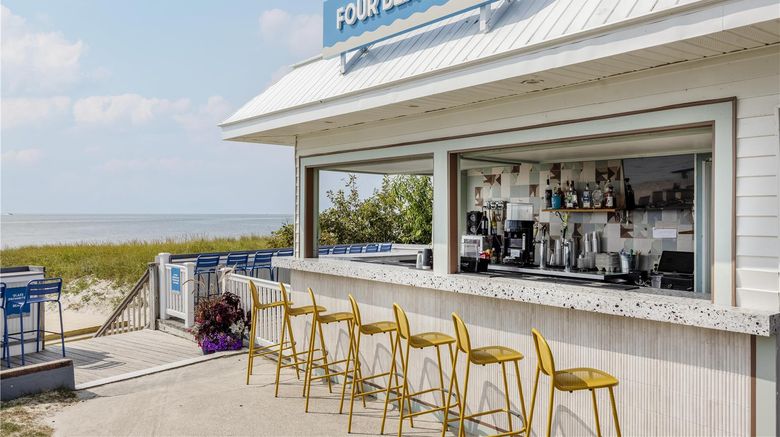 <b>Blue Water Resort Restaurant</b>. Images powered by <a href="https://iceportal.shijigroup.com/" title="IcePortal" target="_blank">IcePortal</a>.