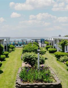 Blue Water Resort
