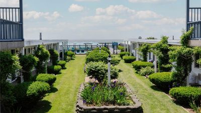 Blue Water Resort