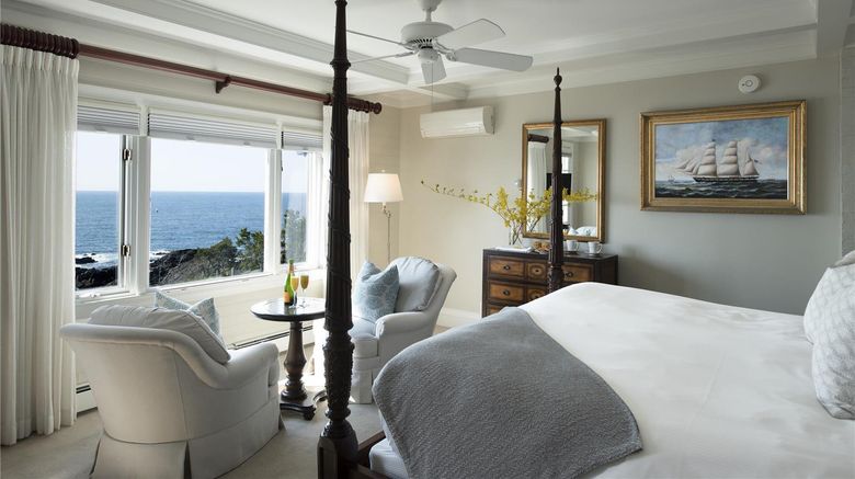 <b>Cape Arundel Inn & Resort Suite</b>. Images powered by <a href="https://iceportal.shijigroup.com/" title="IcePortal" target="_blank">IcePortal</a>.