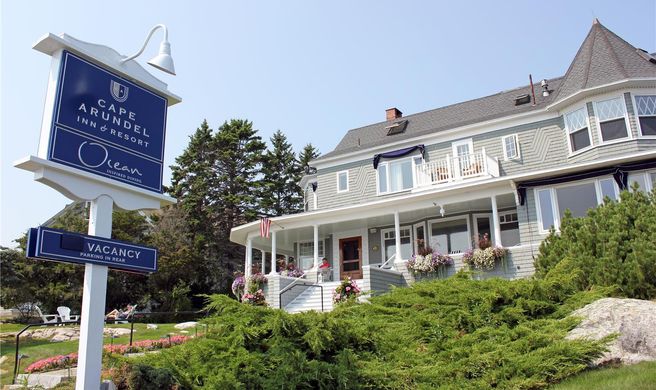 Cape Arundel Inn & Resort Exterior