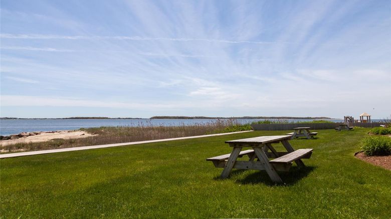 <b>Green Harbor Resort Suite</b>. Images powered by <a href="https://iceportal.shijigroup.com/" title="IcePortal" target="_blank">IcePortal</a>.