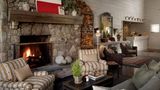 <b>Hidden Pond Lobby</b>. Images powered by <a href="https://iceportal.shijigroup.com/" title="IcePortal" target="_blank">IcePortal</a>.
