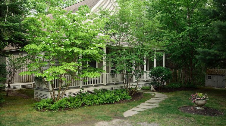 Hidden Pond Exterior