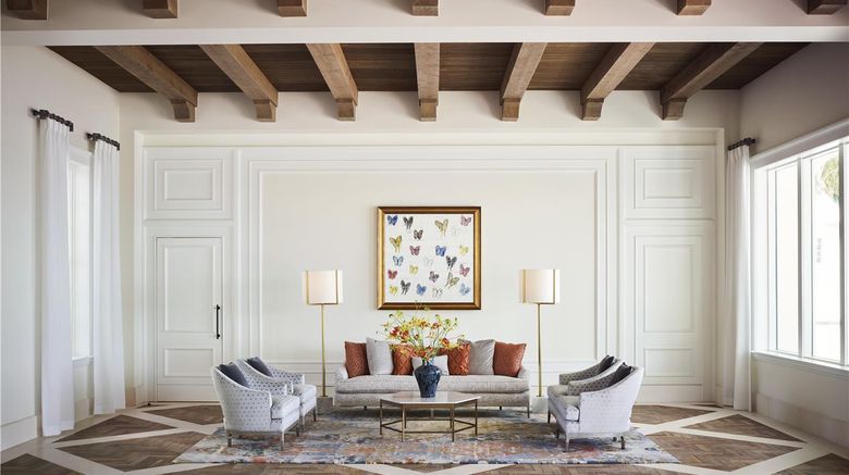 <b>Isla Bella Beach Resort Lobby</b>. Images powered by <a href="https://iceportal.shijigroup.com/" title="IcePortal" target="_blank">IcePortal</a>.