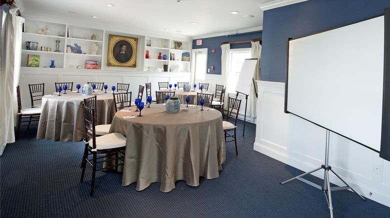 <b>Kennebunkport Inn Meeting</b>. Images powered by <a href="https://iceportal.shijigroup.com/" title="IcePortal" target="_blank">IcePortal</a>.