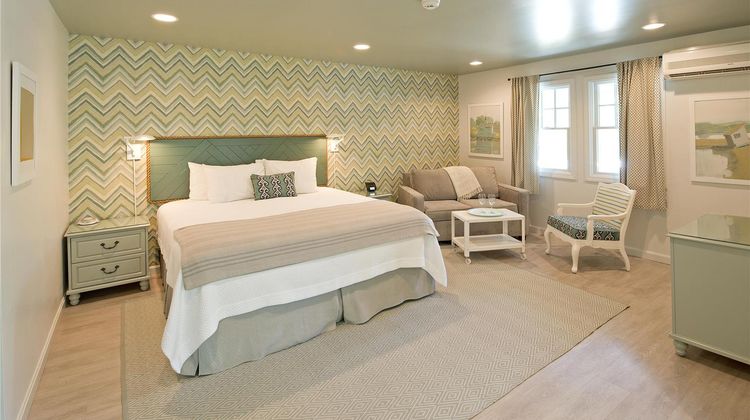 The Lodge on the Cove Suite