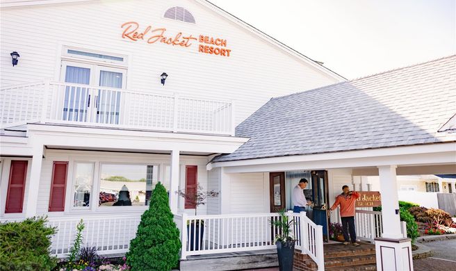 Red Jacket Beach Resort Exterior