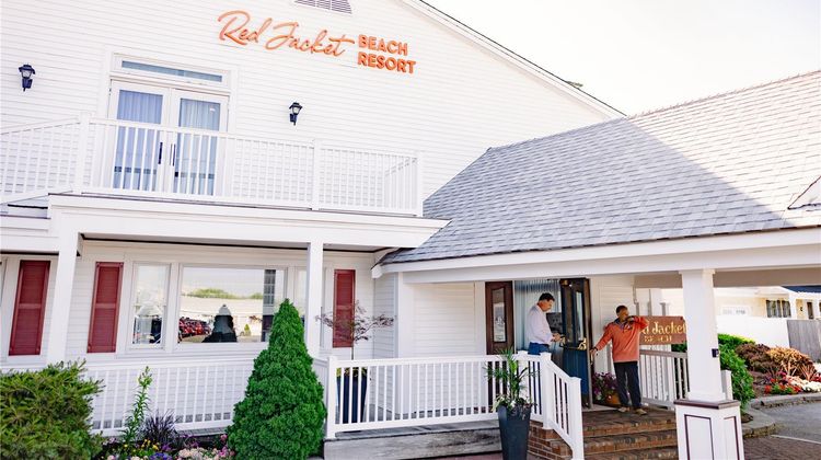 Red Jacket Beach Resort Exterior