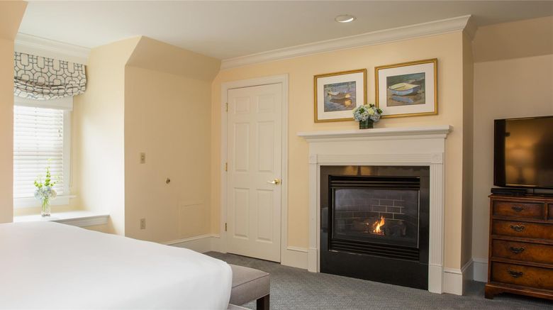 <b>The Bellmoor Suite</b>. Images powered by <a href="https://iceportal.shijigroup.com/" title="IcePortal" target="_blank">IcePortal</a>.
