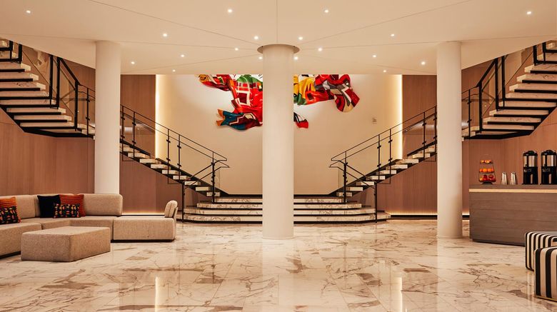 <b>The William Vale Lobby</b>. Images powered by <a href="https://iceportal.shijigroup.com/" title="IcePortal" target="_blank">IcePortal</a>.