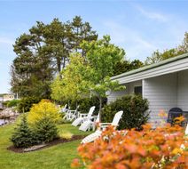 Yachtsman Lodge & Marina Club Exterior