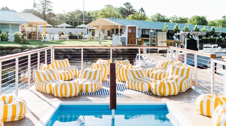 Yachtsman Lodge & Marina Club Pool