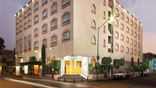 Hotel Faja De Oro